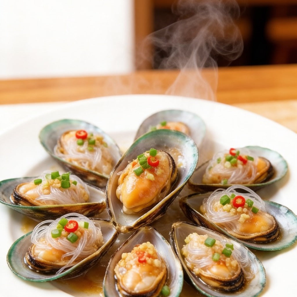 Steamed green mussels with garlic